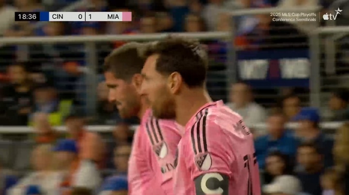 西尔维蒂左路传中，梅西头球破门！迈阿密1-0领先