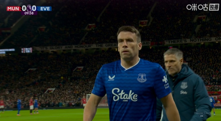 开场第10分钟伤退，37岁科尔曼被奥布莱恩换下