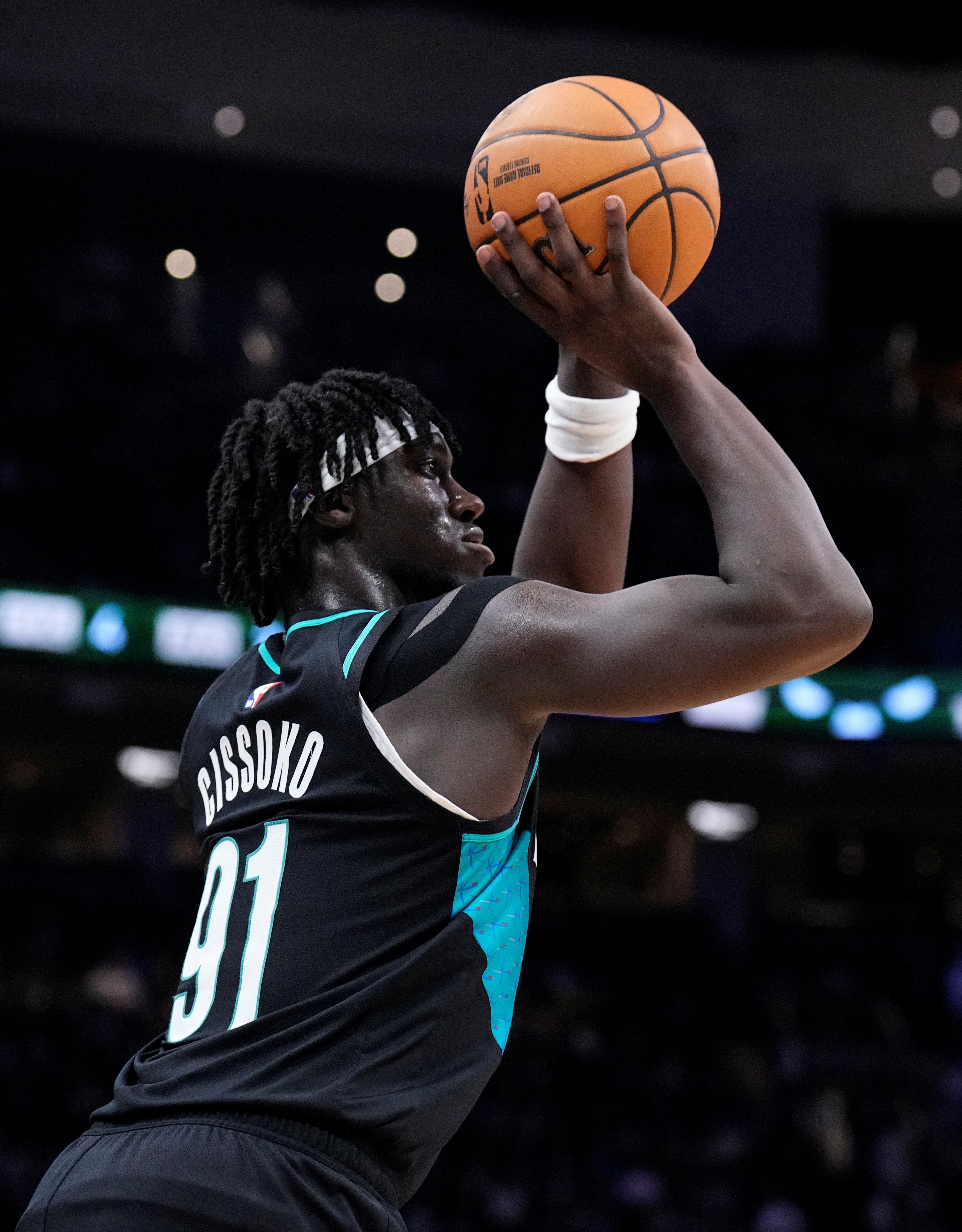 【开拓者】拓记：西索科保持住状态预计能拿正式合同 那时球队要