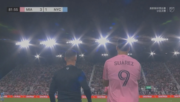 替补登场！苏亚雷斯第82分钟上场，换下西尔维蒂