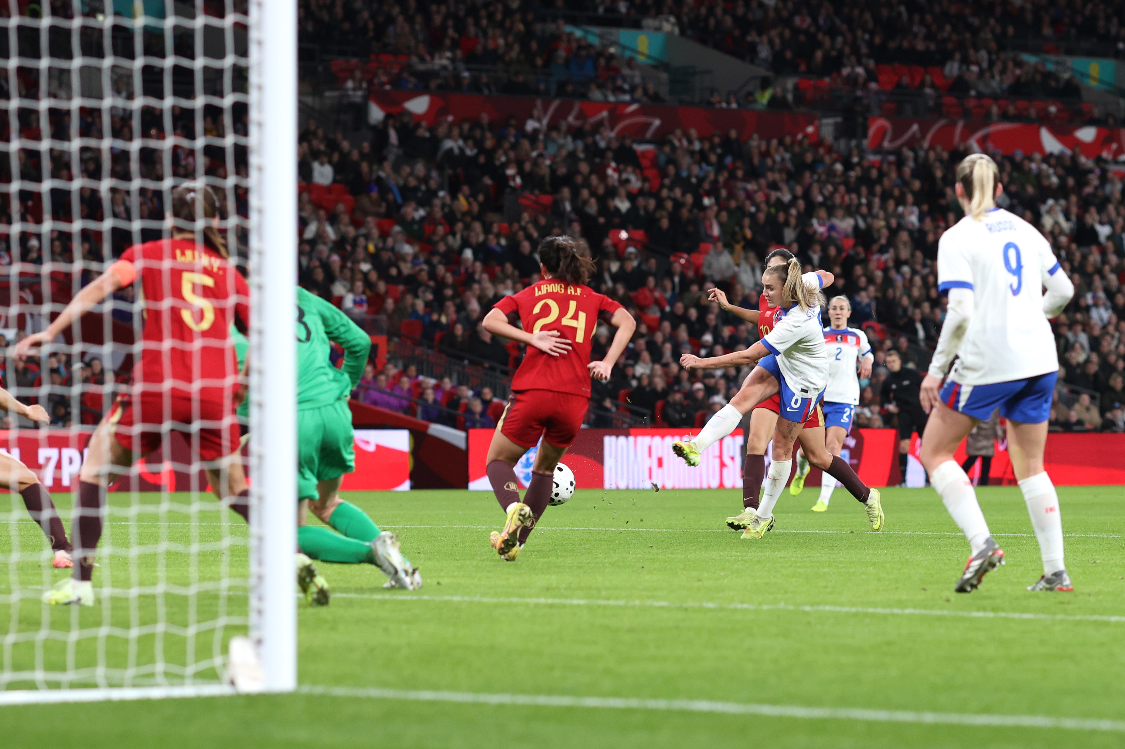 记者谈中国女足：必须面对并接受差距，平时比赛节奏慢+对抗不强