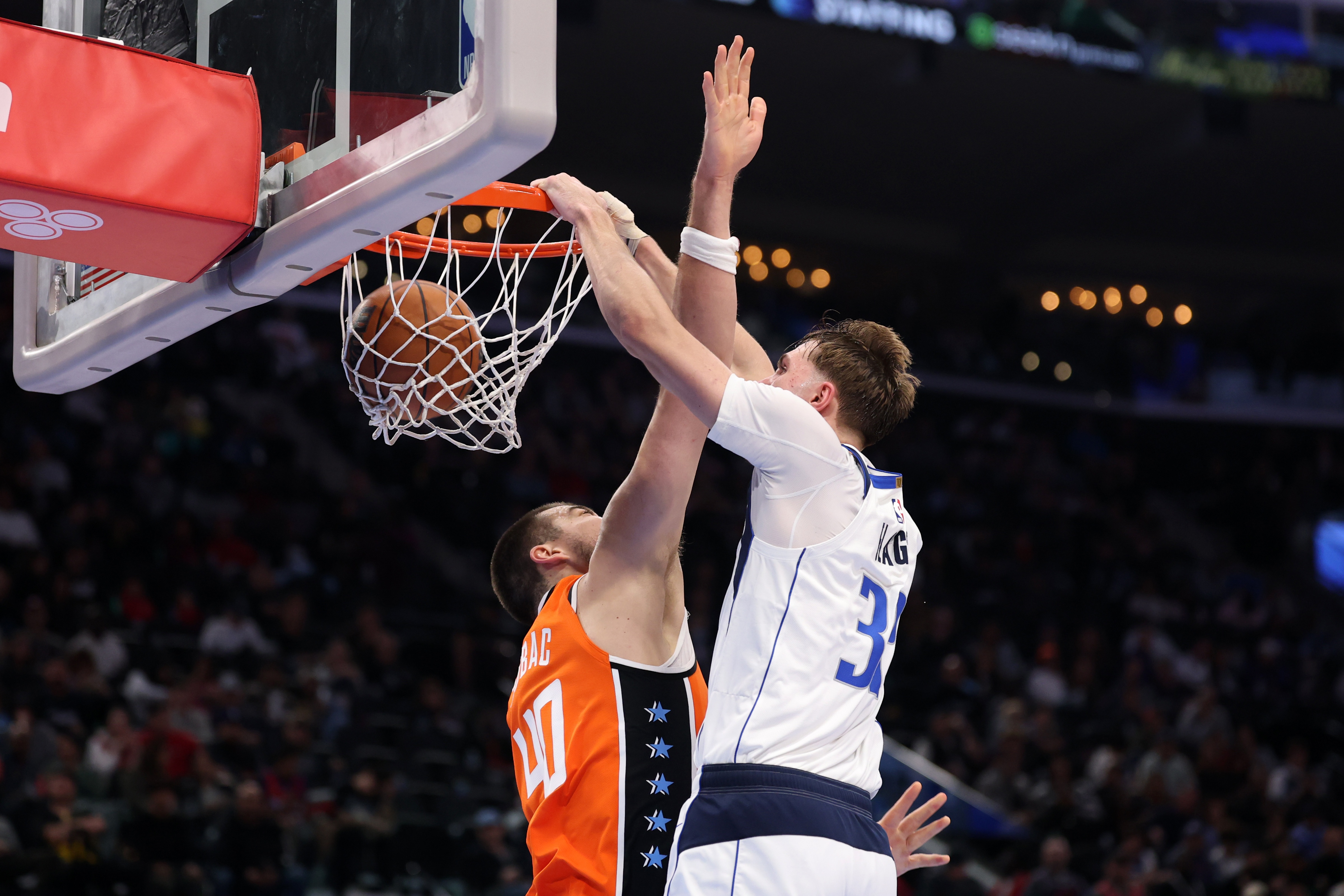 [媒体报道]板凳得分5-41！登卡燃尽但✌️替补被爆⚾ 快船