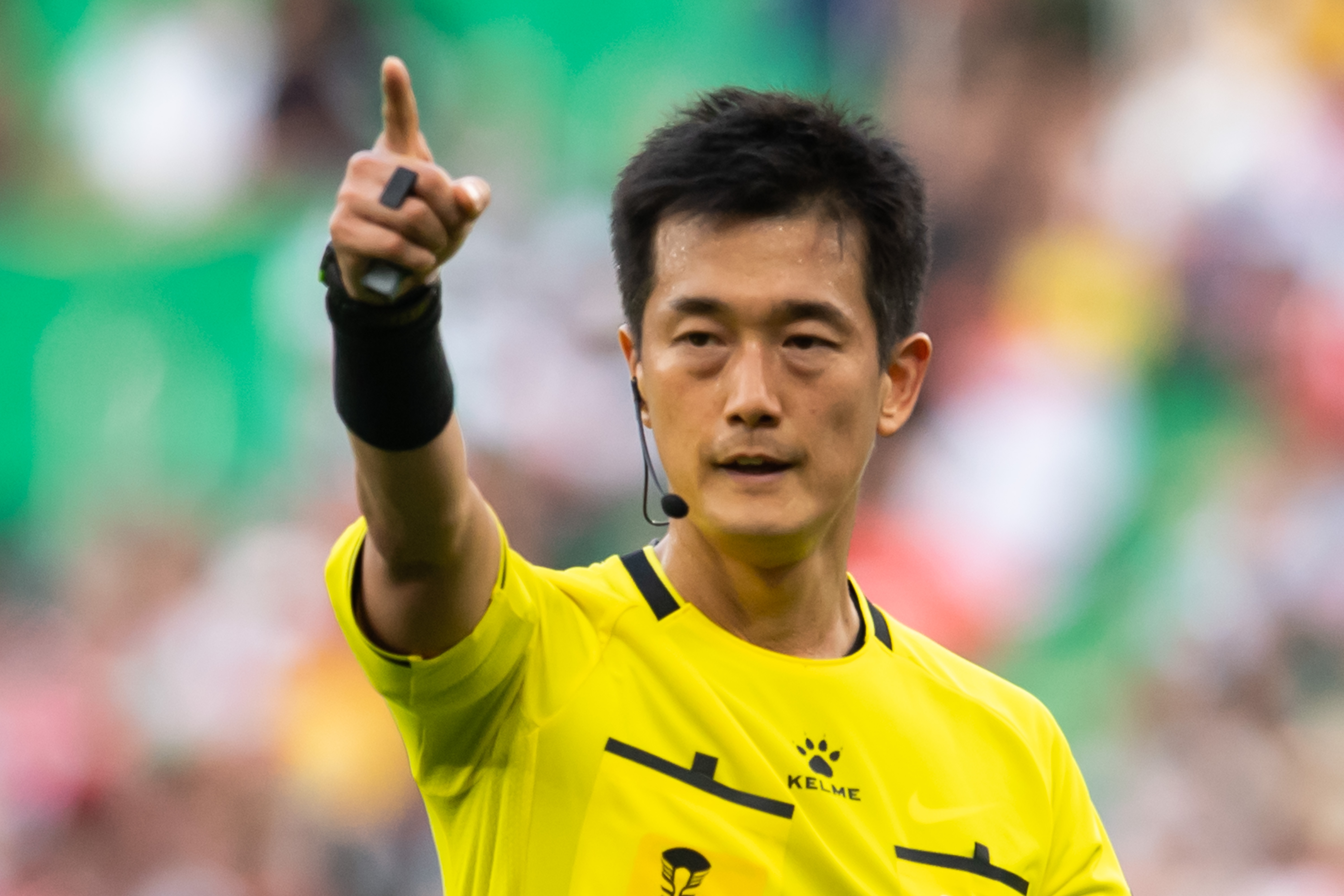 直播吧独家：韩国裁判高亨进主哨足协杯决赛 德国裁判担任VAR裁判