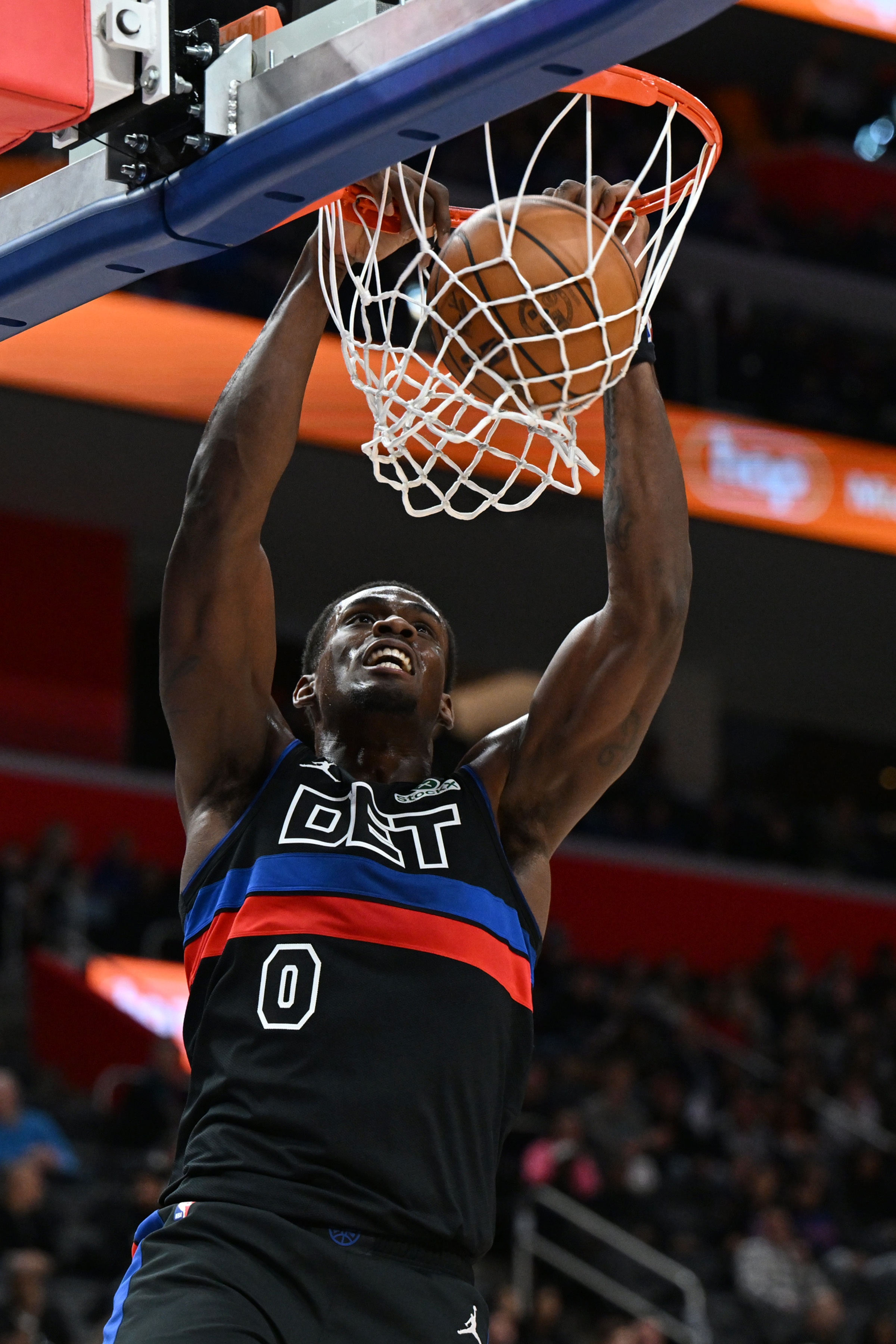 [体育世界]杜伦：我们着重打磨了所有细节防守是立足之本 战术