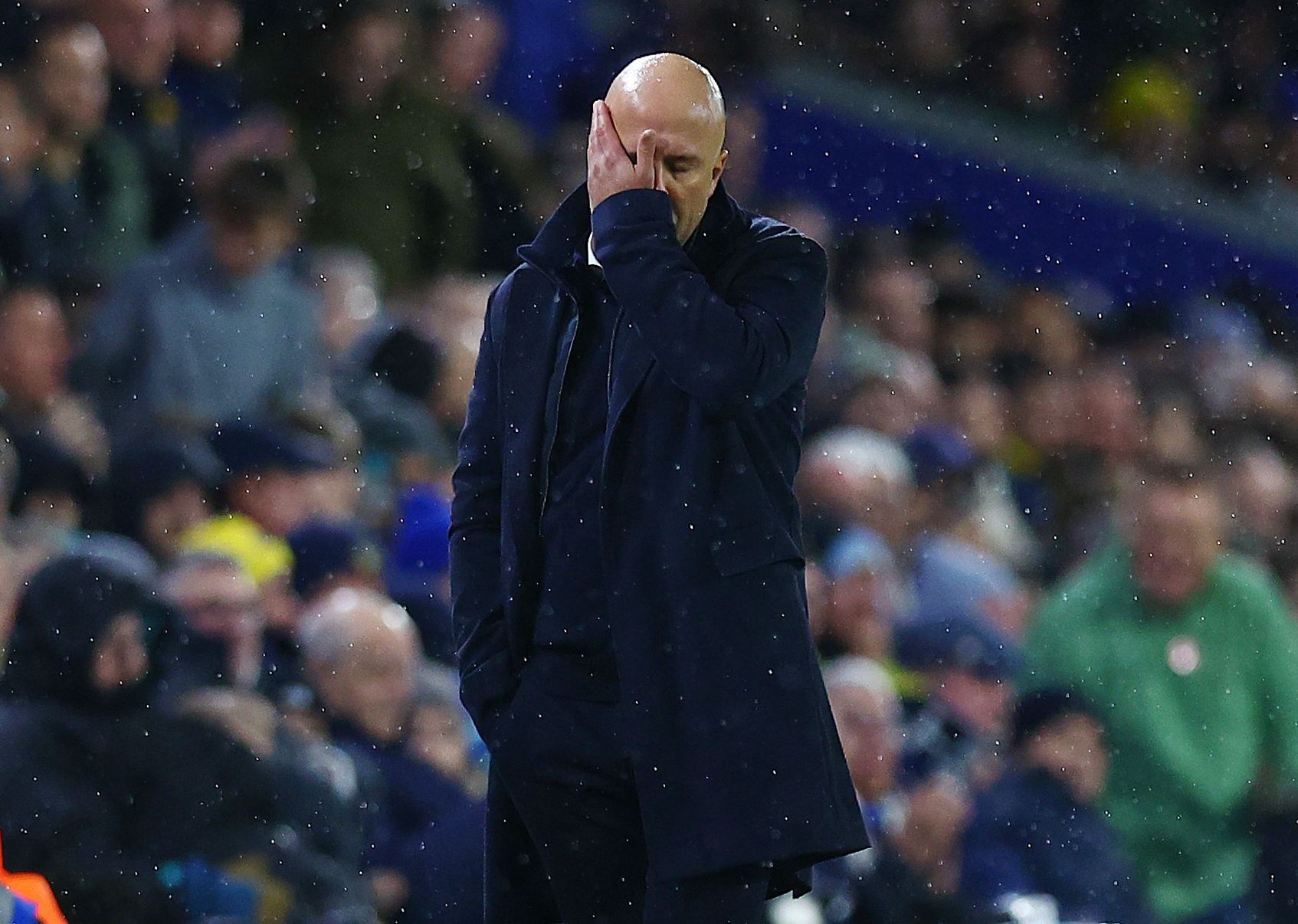 斯洛特：丢分、最后时刻丢球已不是第一次出现，我们只能怪自己