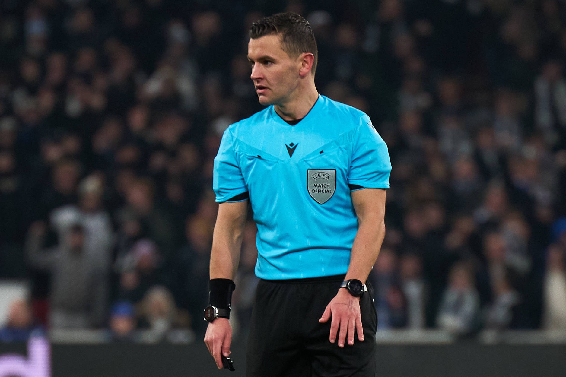 拜仁vs葡体裁判组名单：苏格兰主裁沃尔什执法