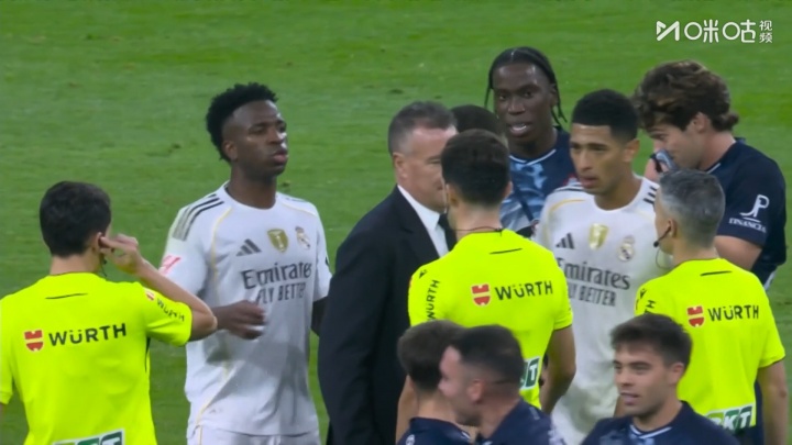 [球迷必看]没想到！马卡：最冷⚾静的居然是维尼修斯，他劝⚾走找主裁交涉的贝林(图1)