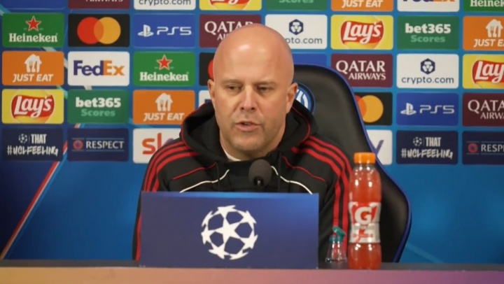 斯洛特：萨拉赫言论让球队陷入困境 我平日谦和不代表软弱