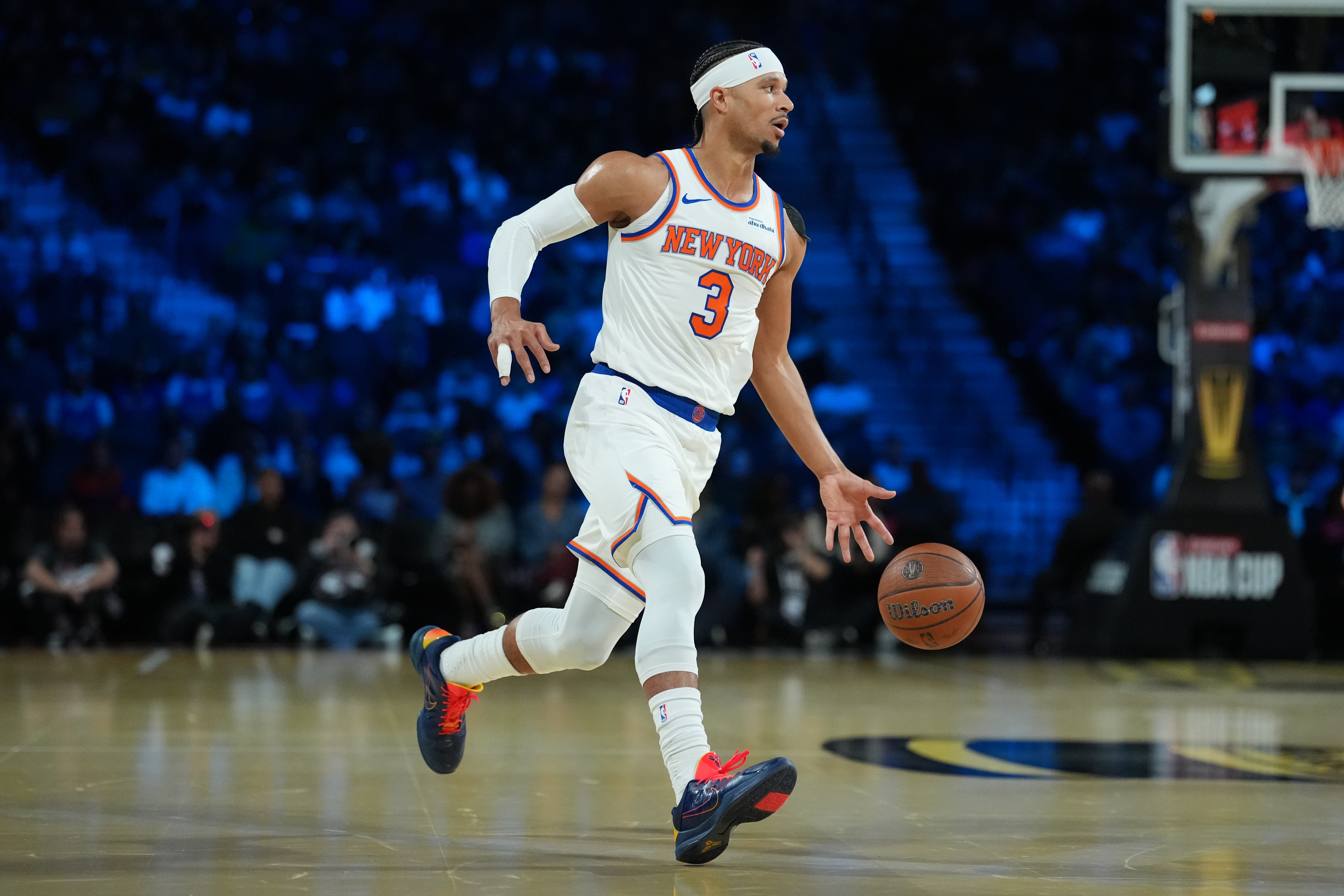 【球场观察】哈特：是否悬挂NBA杯冠军旗⬇️帜将由他人决定 