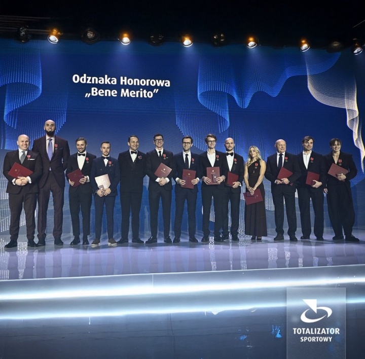 [巴塞罗那]提升波兰国际知名度有功，莱万多夫斯基获波兰外长颁