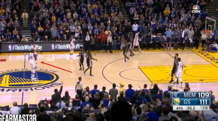 【推荐】这次你身旁不是库里了！17年KD问40+库里主动要球 被拖入加时输球(图3)