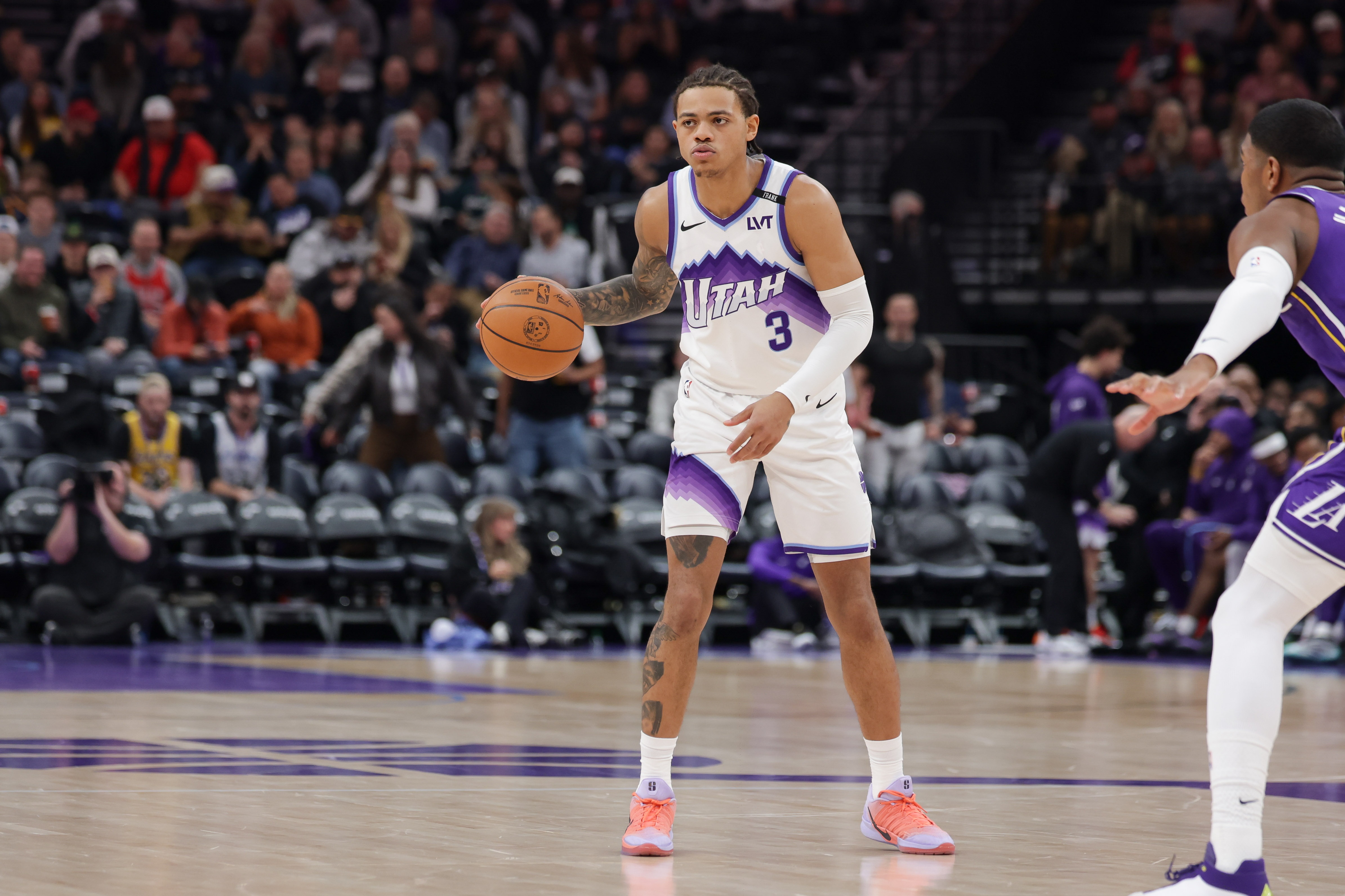 【赛场速递】明星水准❗！基昂特·乔治近7⬇️战30.3分7.