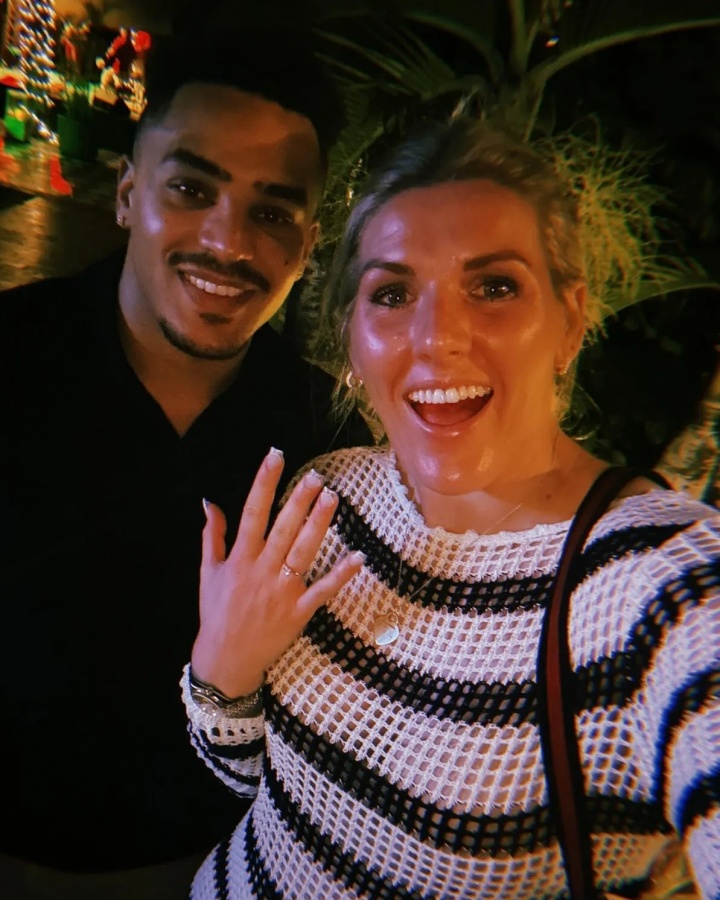 🤯切尔西女球员与已婚健身教练分手，后者有7个孩子&已离开妻子