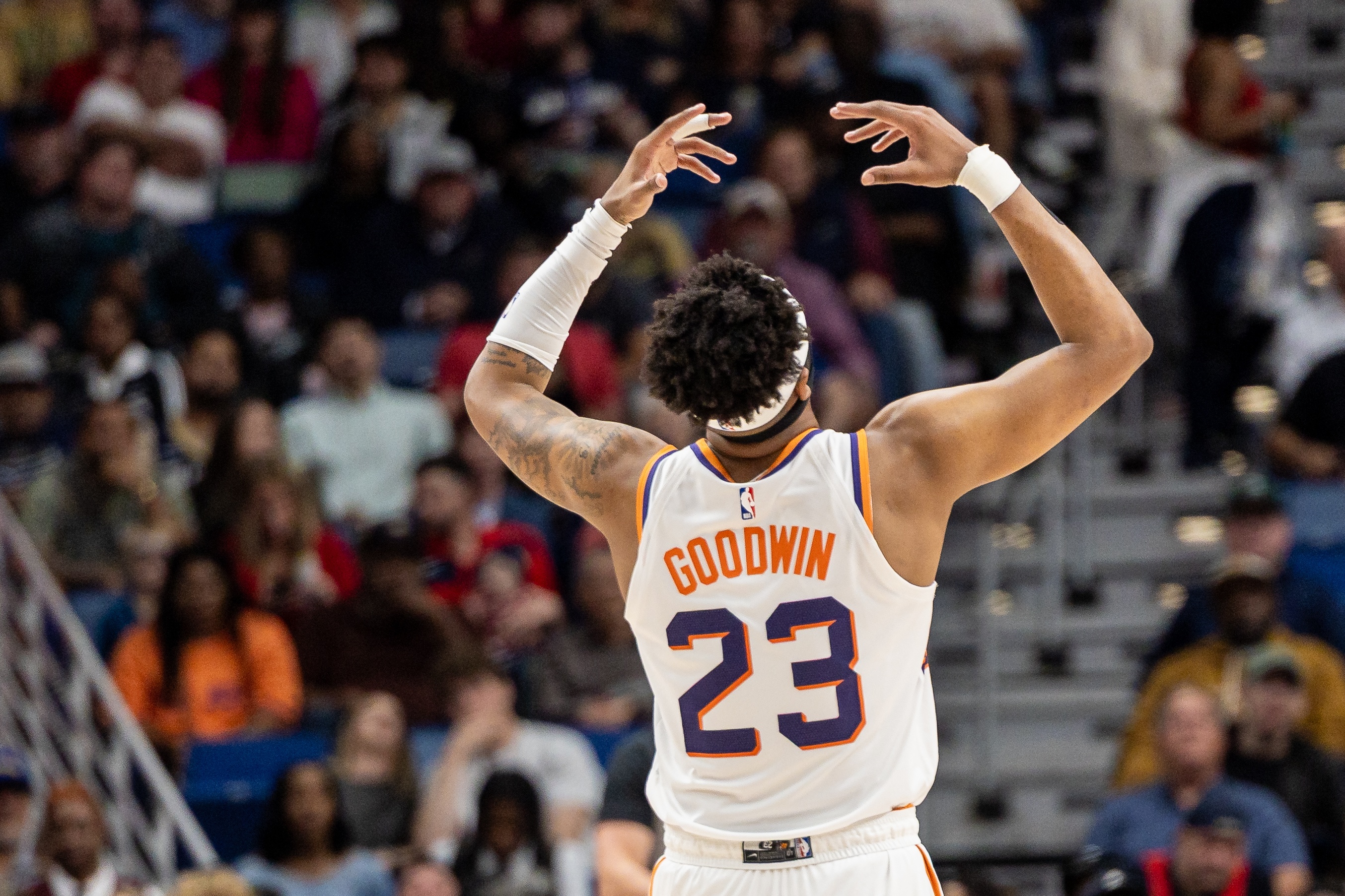 [有趣体育]8个前场板！奥特：这是我们熟悉的古德温 他的拼劲