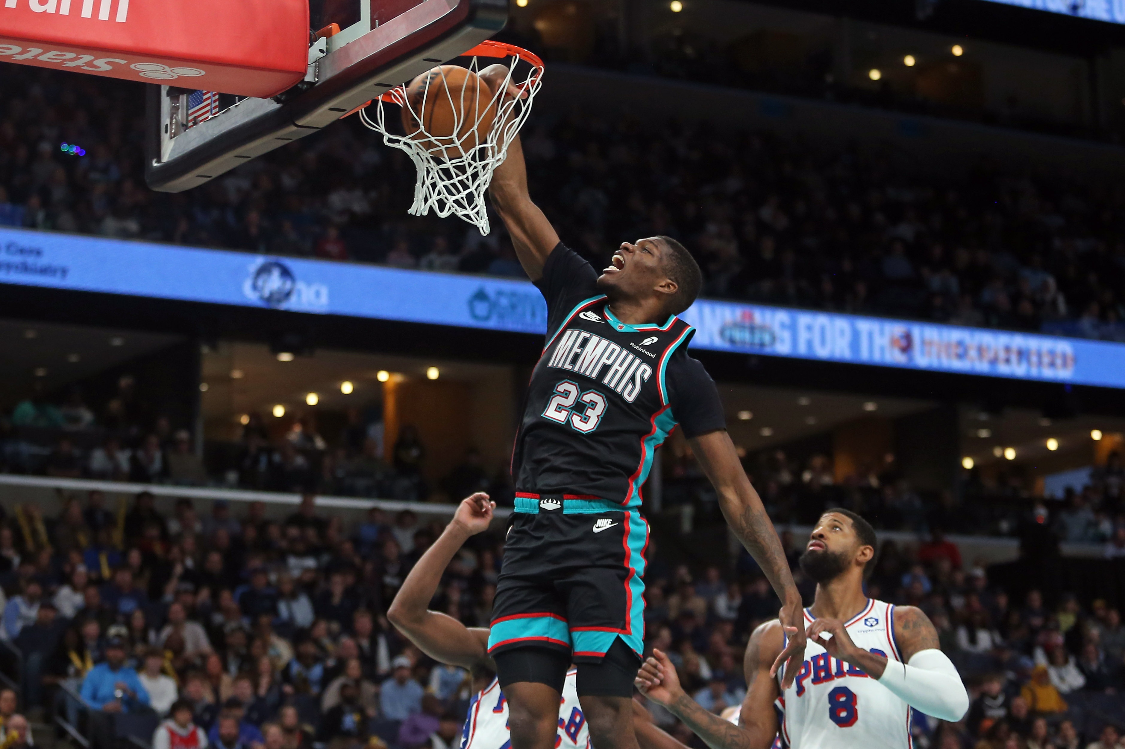 [值得一看]【菜鸟】科沃德12分钟16分8板遗憾伤退 费尔斯