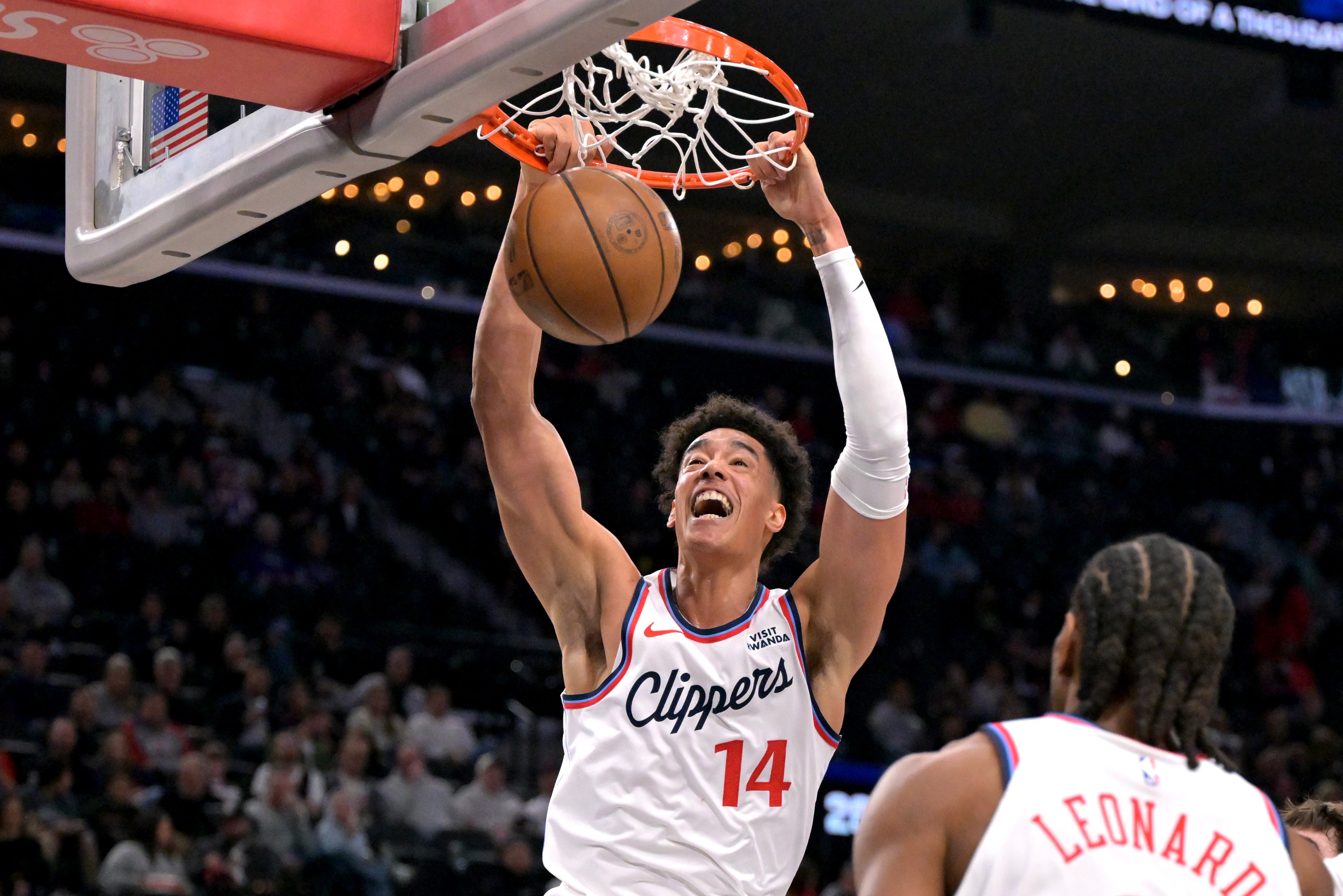 感謝你阿祖！哈登：尼德豪澤被扔進(jìn)了火坑 而他回應(yīng)得非常出色！