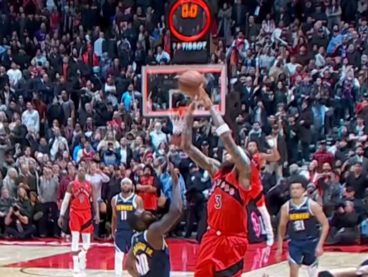 【体坛动态】差之毫厘！英格拉姆谈高⭐难度绝平三分超时：⚽我想