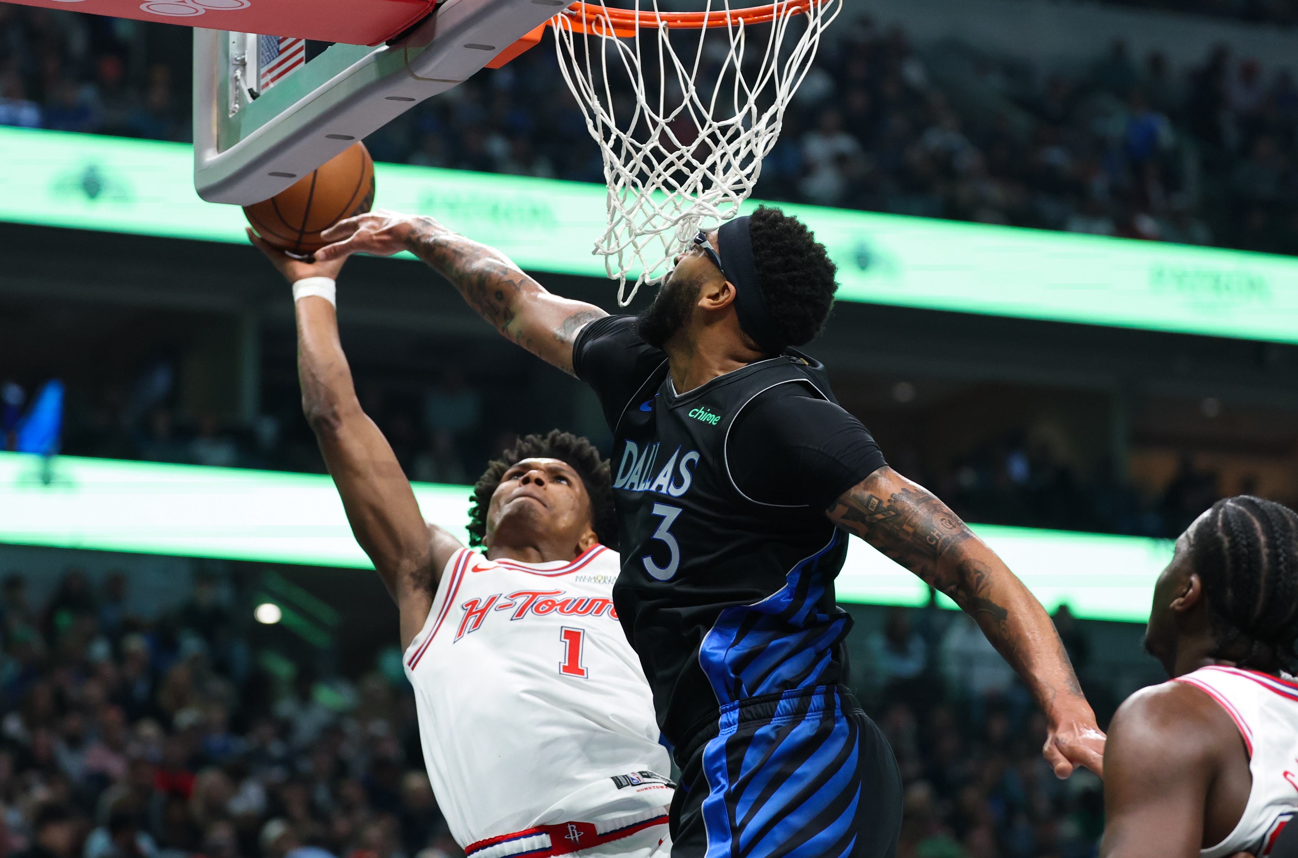 終結(jié)四連??！獨行俠迫使火箭打出了本賽季效率最低的進攻表現(xiàn)之一