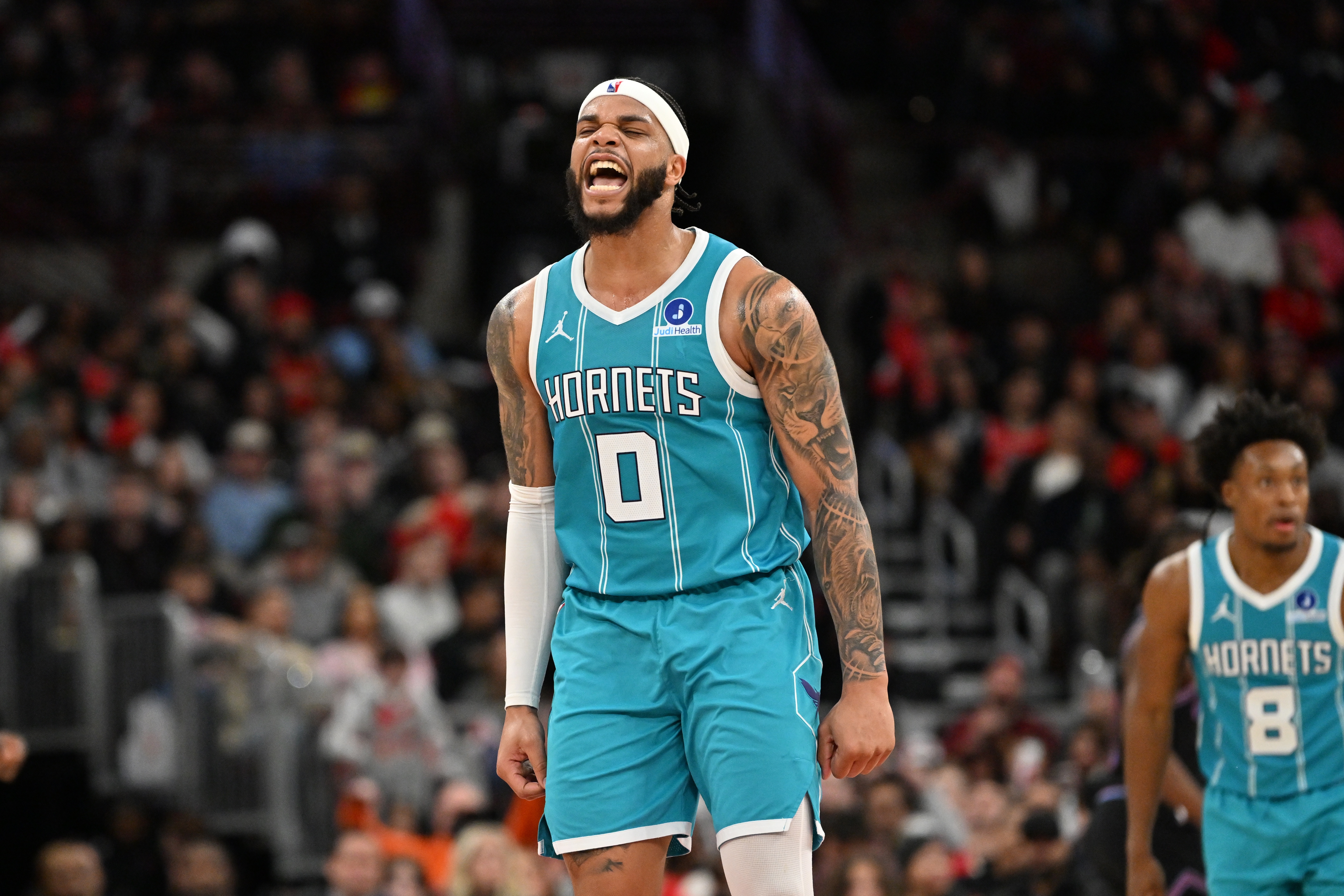 沒(méi)三分但有沖擊力！邁爾斯·布里奇斯12中6拿到17分11板 三分6中0