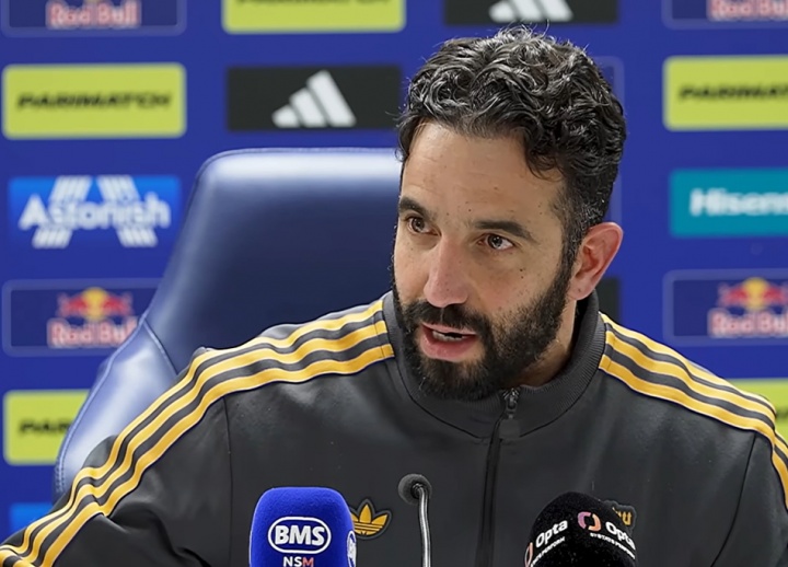 [推荐]阿莫林强调自己是经理而非教练，但曼联官宣时称他为“主