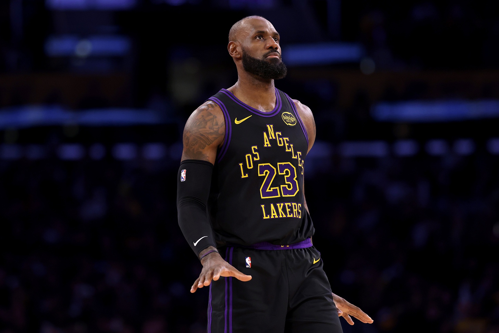 湖人本賽季前33場(chǎng)比賽22勝11負(fù) 并列為自20年奪冠賽季以來最佳