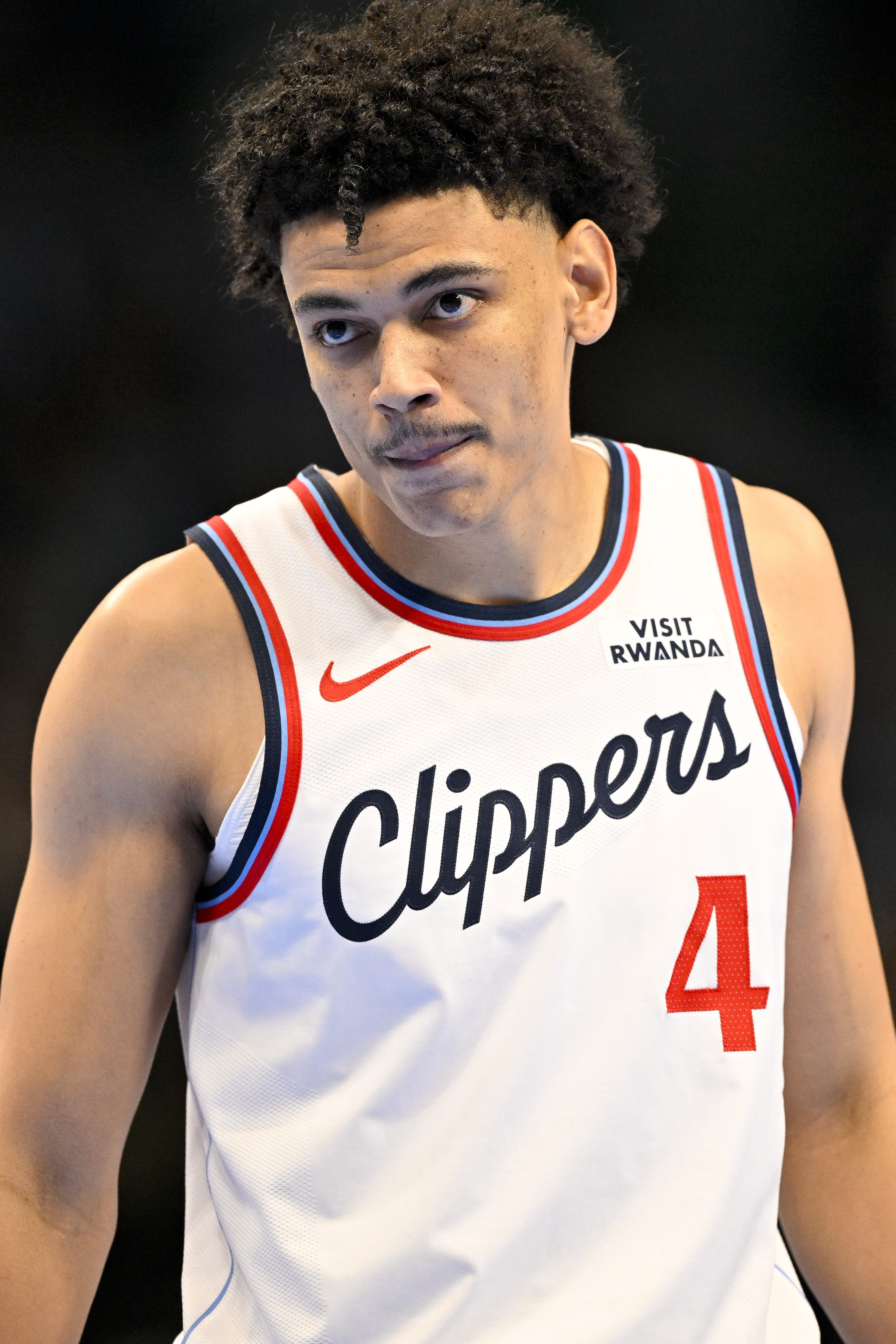 【体育头条】科比·桑德斯：队友教练一直很信任我 他们希望我去带着信心得分