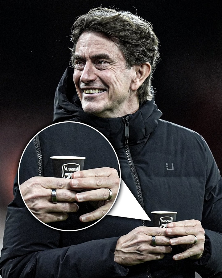 弗蘭克：阿森納上場剛好在這里 我賽前都要喝咖啡 拿個杯子很正常