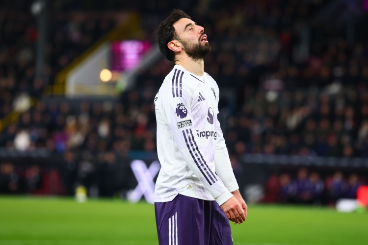 一人一分拿好嗷！曼聯(lián)對(duì)陣英超倒數(shù)7隊(duì)，已經(jīng)全部戰(zhàn)平過一遍