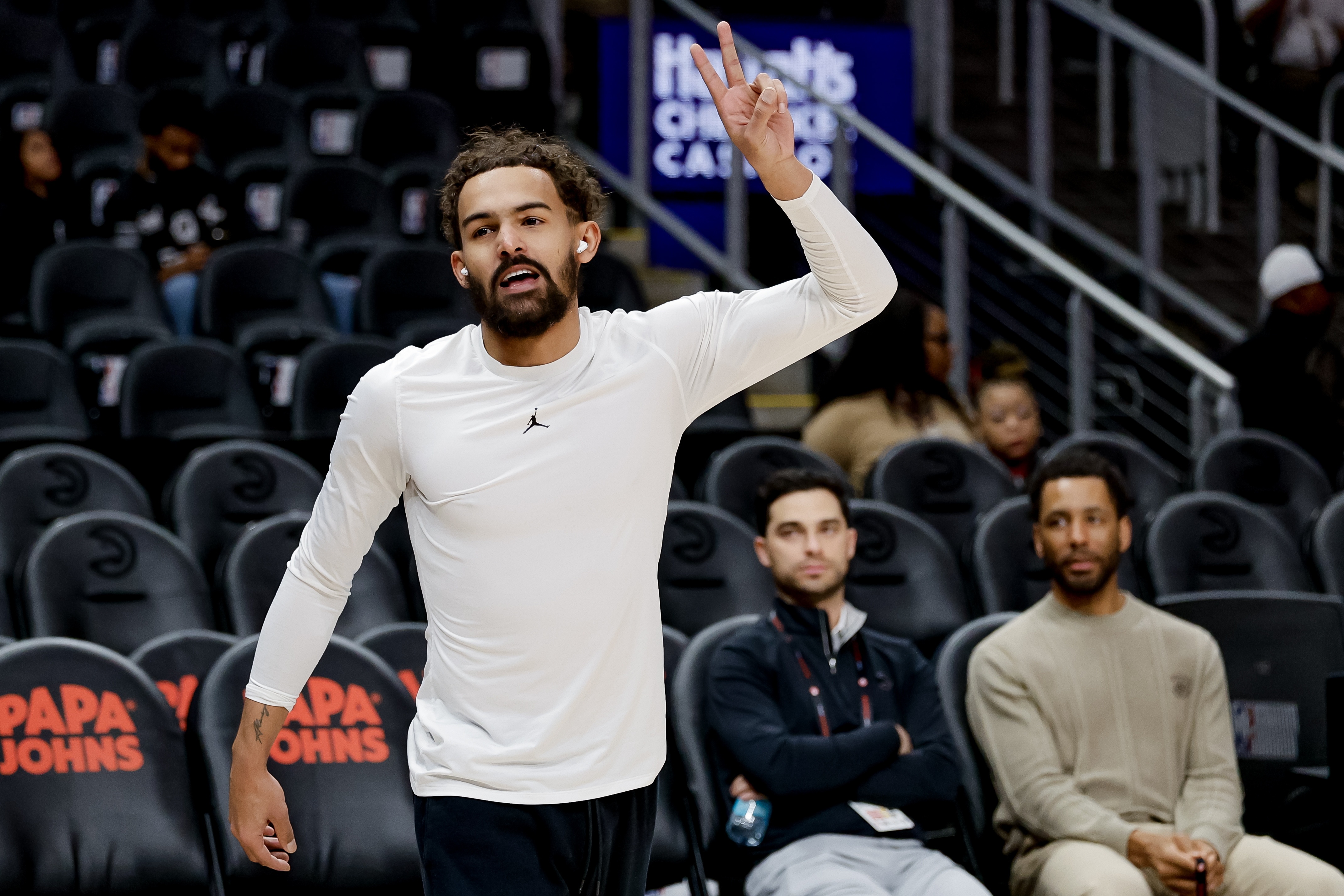 名記：特雷·楊的交易昨晚已接近達(dá)成 雙方球隊(duì)將在今天正式官宣