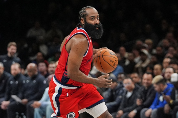 數(shù)據(jù)不好但帶走勝利！哈登20中4砍19分7板7助 末節(jié)關(guān)鍵殺傷&助攻