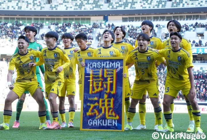 明日争冠！日本高中足球赛决赛有一名中国球员 司职门将身高1米95