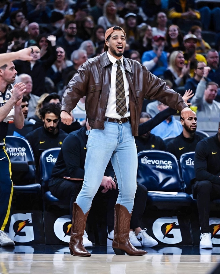 皮夾克+領帶+牛仔靴！美媒：火了這身！本賽季最完美的穿搭？