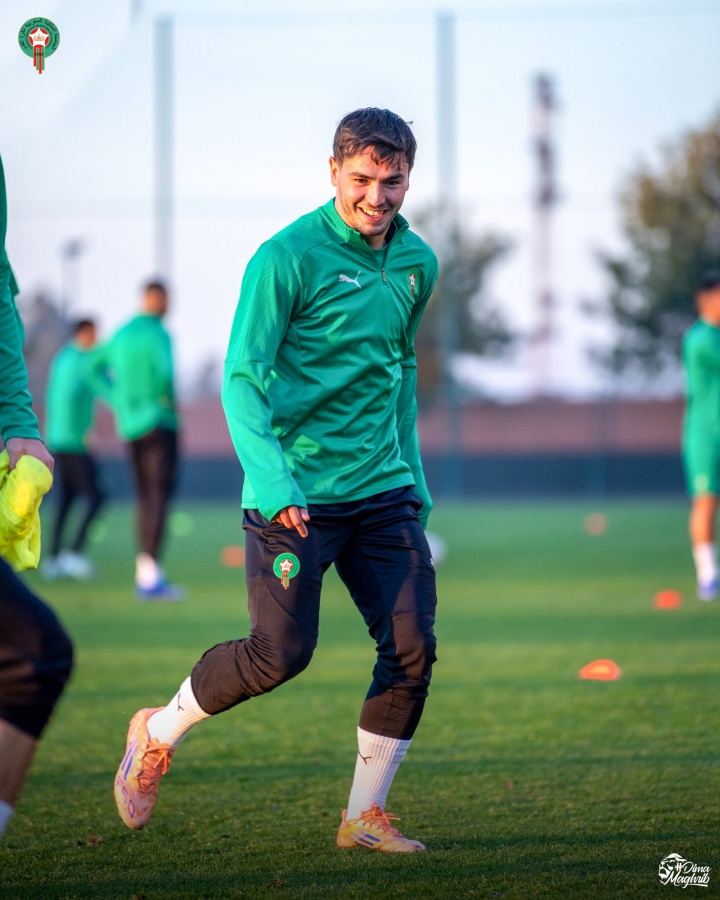 還沒(méi)回來(lái)球隊(duì)換帥了！摩洛哥隊(duì)曬照，迪亞斯開(kāi)心備戰(zhàn)非洲杯