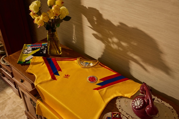 阿迪达斯发布美洲足球FIFA世界杯复刻系列