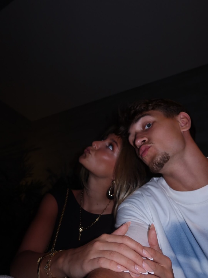 【体育世界】比朔夫女友患骨骼罕见病：每天都疼，百万人影响1-