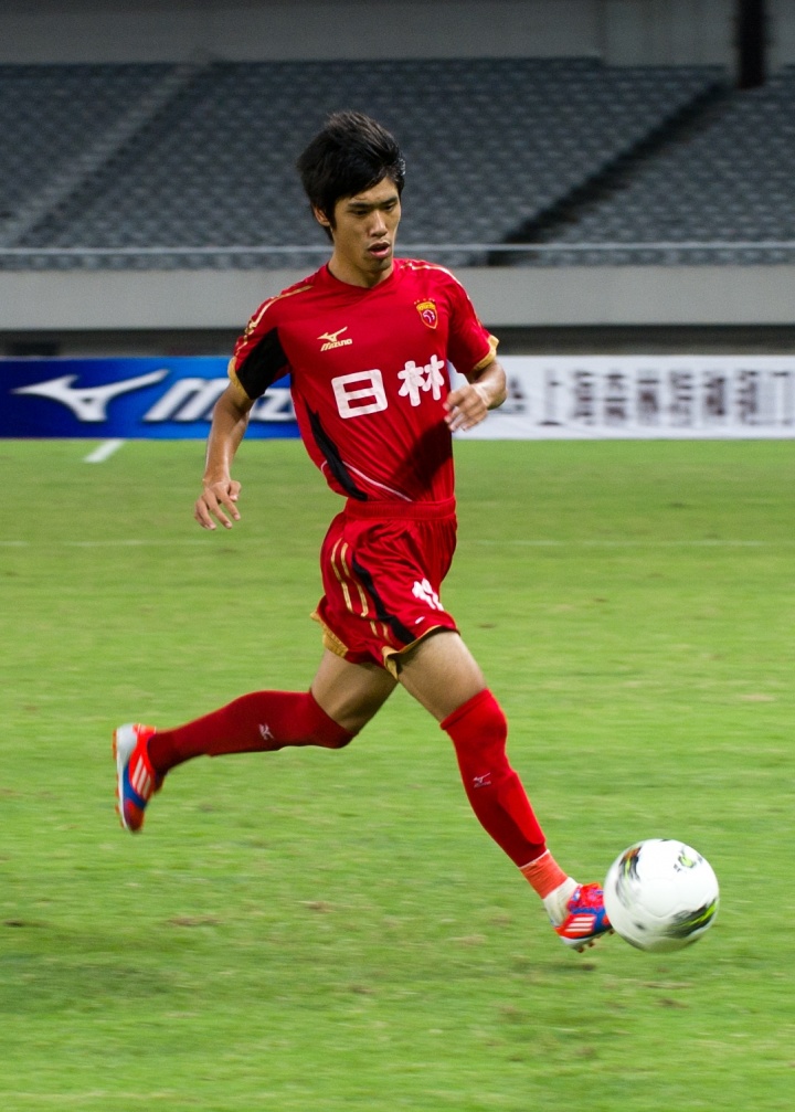 [你怎么看？]一人一城！吕文君跟随海港从中乙→中甲→中超夺冠