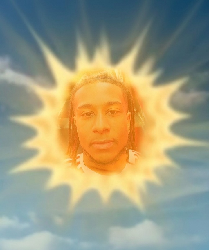 抽象仁！拜仁官推晒照将奥利塞P成天线宝宝太阳：我唯一的阳光