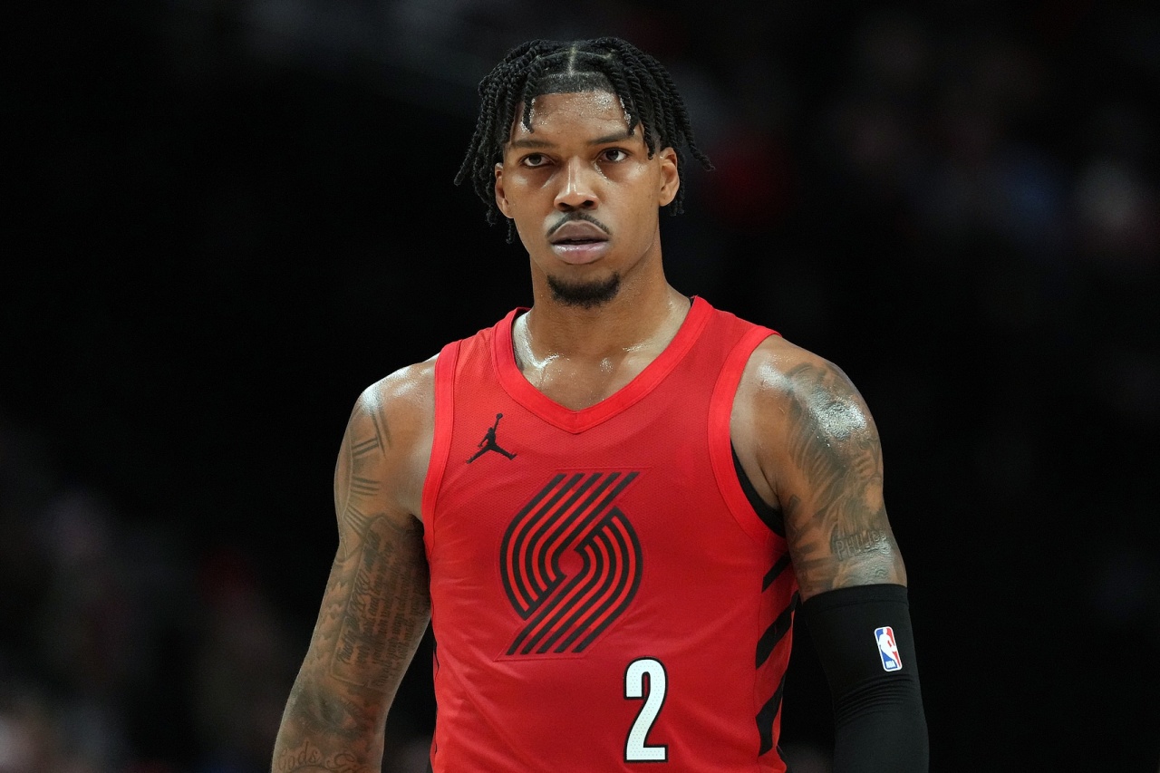 【最新赛报】极为罕见✌️⬇️❗！队记鸣不平：仅开拓者不让双向球员随队出征 不尊重人(图2)