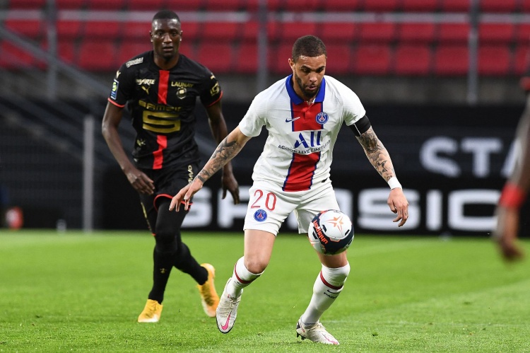 法媒：库尔扎瓦将加盟印尼超万隆队，或在亚冠二级与C罗交锋