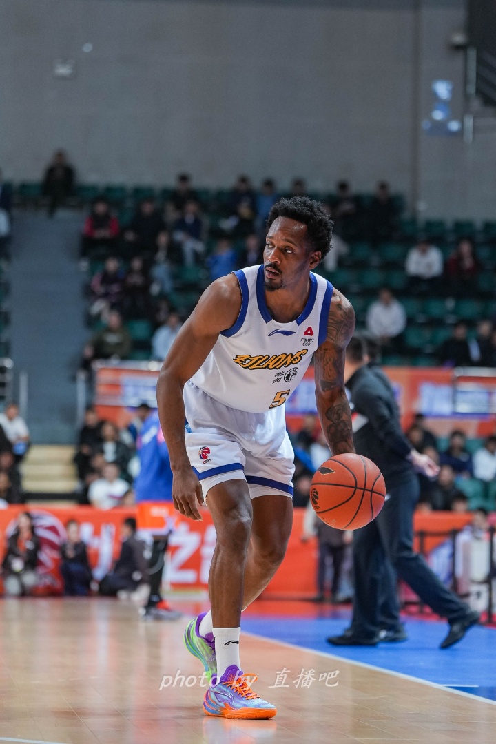 【最新速遞】今日球員分享—小巴里.布朗（?浙江方興渡）??