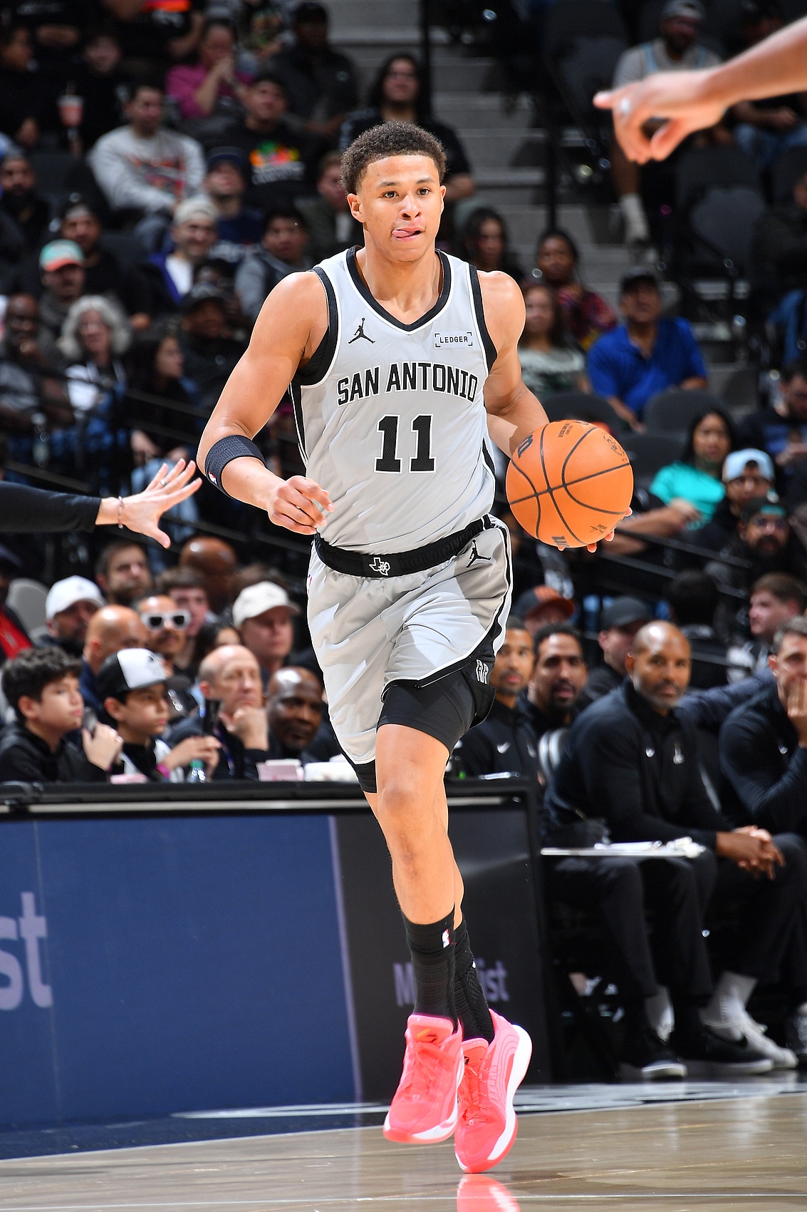 【体坛动态】14号秀！米奇：卡布将会是球队今年季后赛轮转阵容