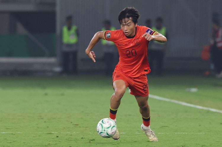 业内人士：俱乐部关键位置引外援，这一批U23球员发展需持续观察