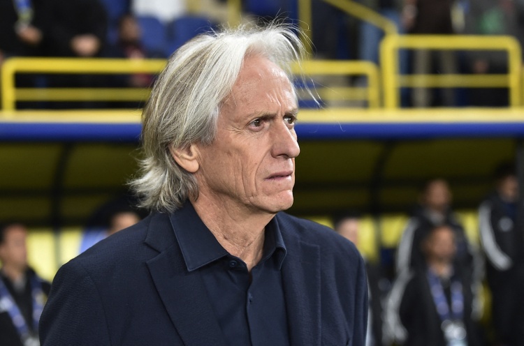 都不满意！沙特媒：胜利主帅不满球队引援不会续约，管理层称没钱