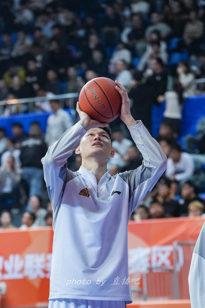 [有趣体育]今日球员分享—胡金秋（浙江方兴渡）(图1)