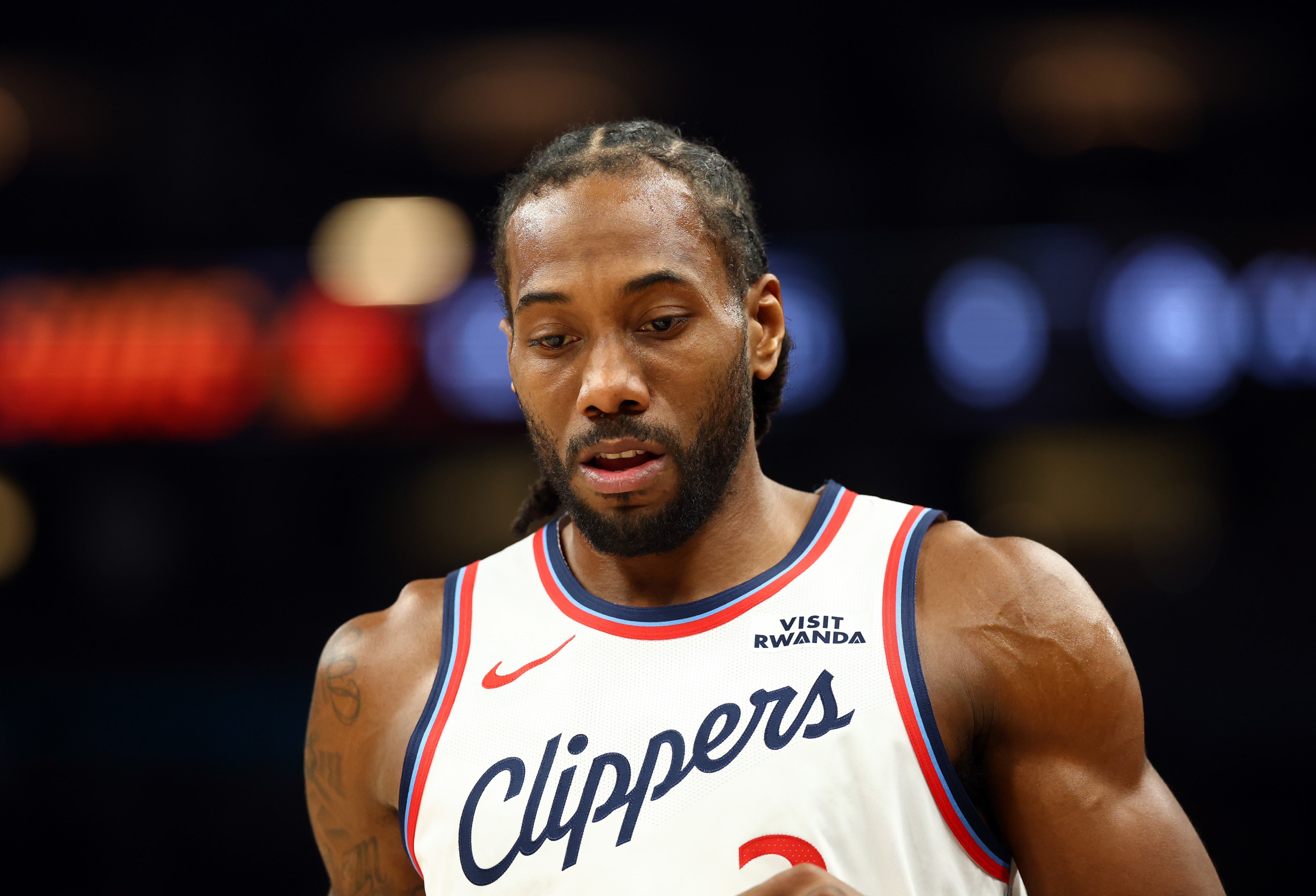 [体育通报]稳定输出！伦纳德连续✨29场比赛得到20+ 继续