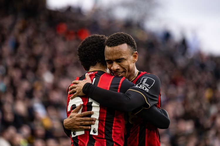 【体育资讯】下一个塞梅尼奥？19岁克鲁皮英超处子赛季打入8球