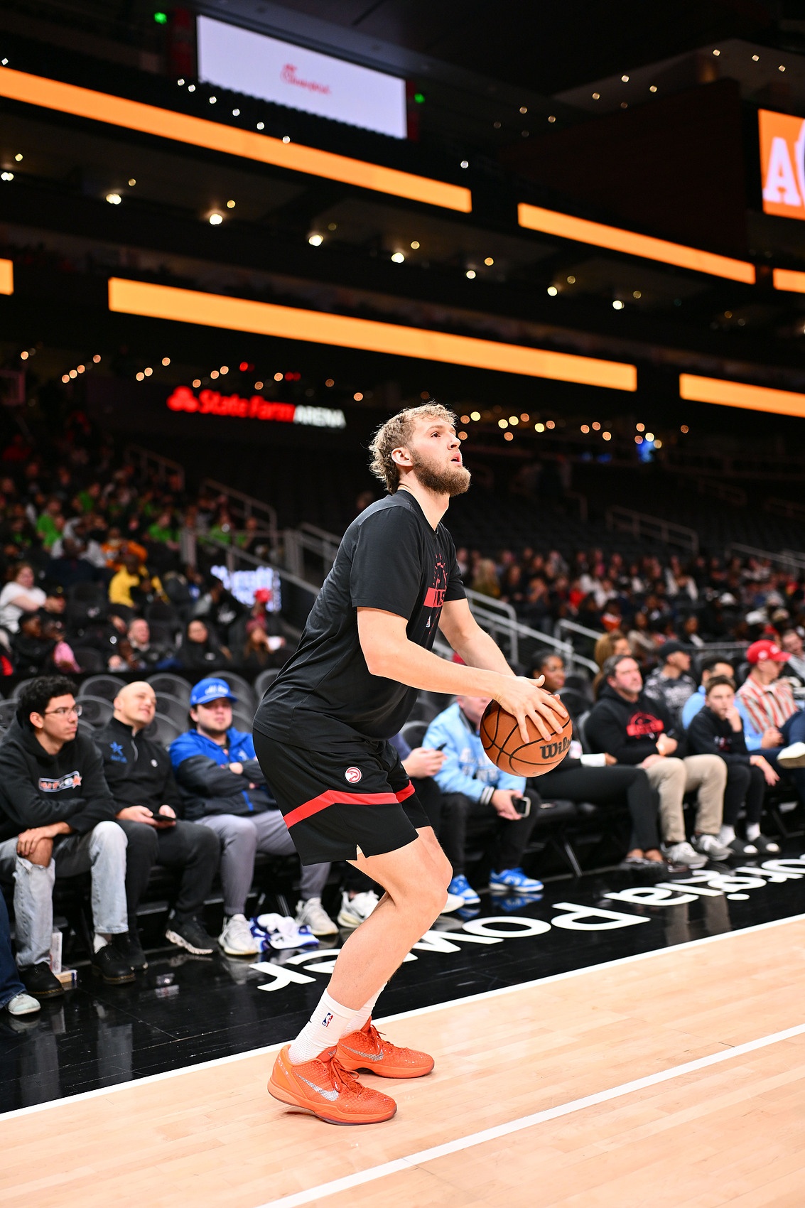 [精彩资讯]首秀26+11+5+4！兰代尔谈开车赶上首秀：把东西装上卡车就出发了(图1)