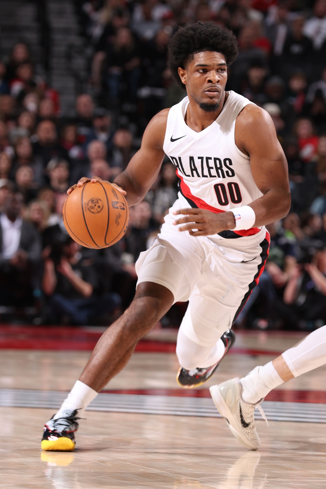 [你怎么看？]亨德森：打出侵略性是我们的目标 攻击禁区 卡位