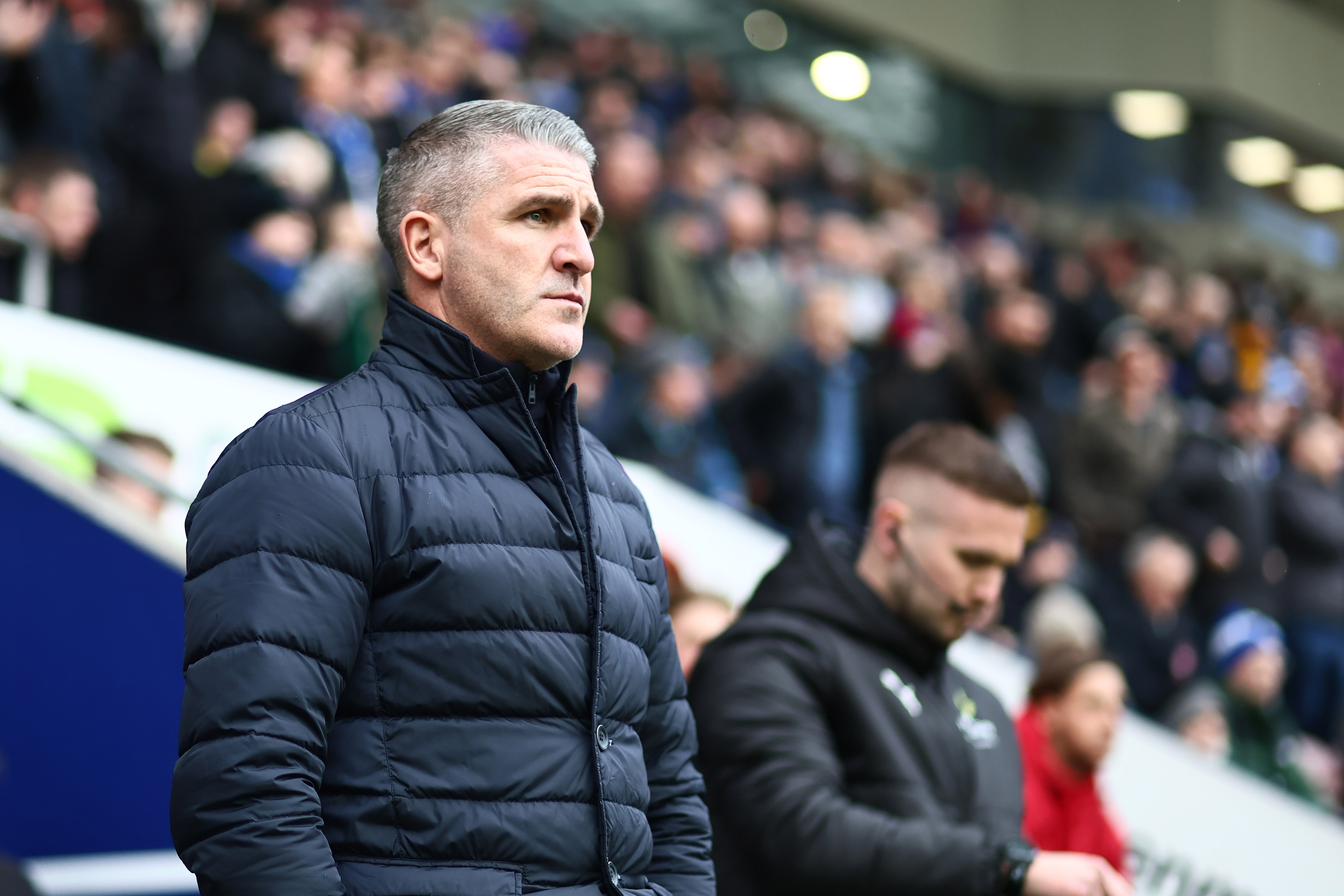 29轮31分排倒三！维冈竞技主帅瑞安·洛维下课，足总杯将踢阿森纳