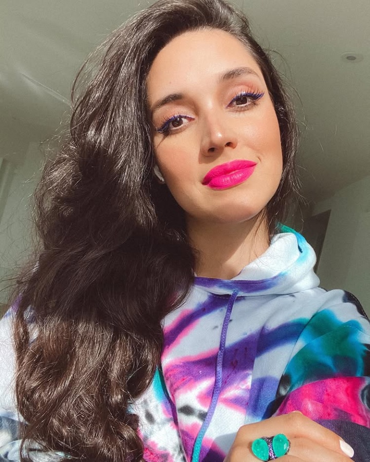 【精彩资讯】NBA最美妻子谁赞成谁反对？霍福德携绝美爱妻观看超级碗(图6)